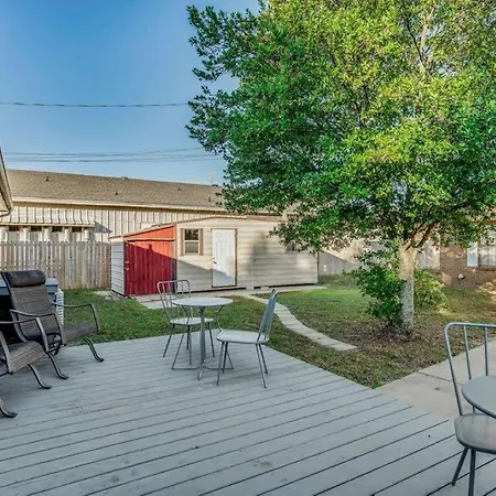 Brilliant In Bellview-Back Unit-- Mins To Nas Pensacola, Beach, Shopping Exterior photo
