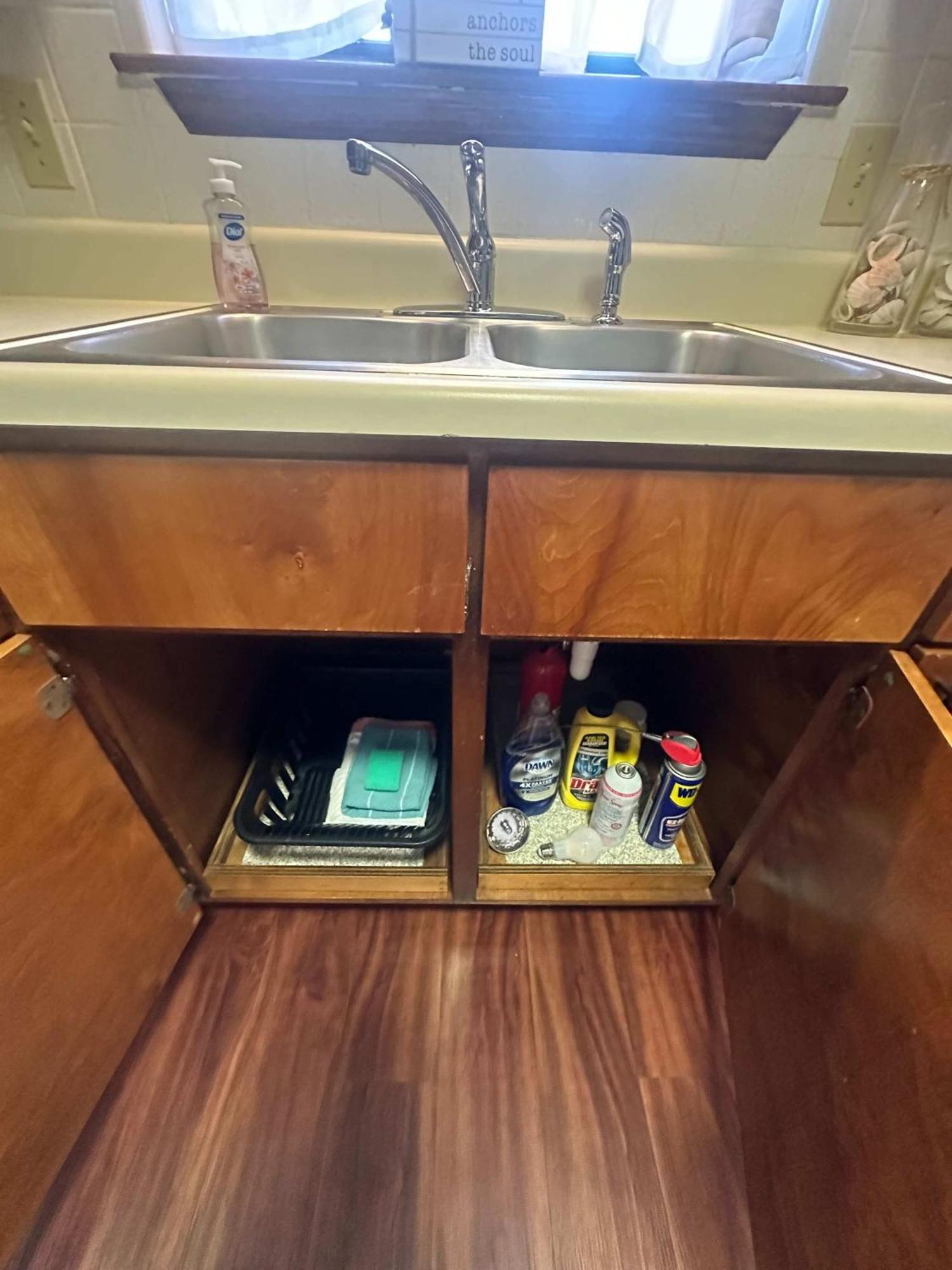Brilliant In Bellview-back Unit-- Mins To Nas Pensacola, Beach, Shopping Holiday home